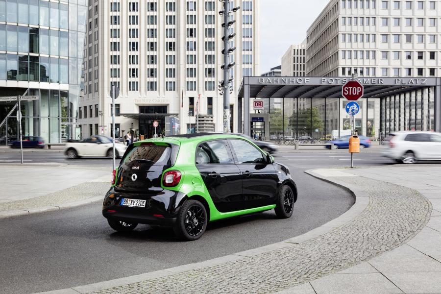  Smart ForFour Prime Electric Drive 2017 года  (WW) (фото 5 из 36)